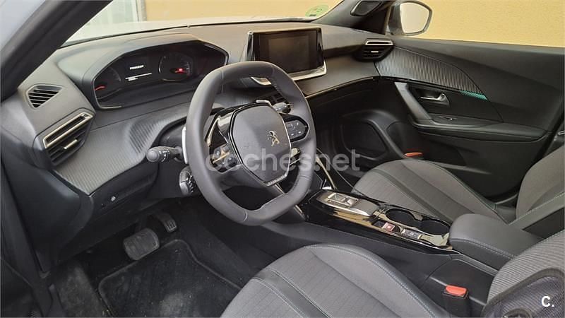 Usado Peugeot 2008 Allure 130 CV (95 kW) 2023 Blanco SUV