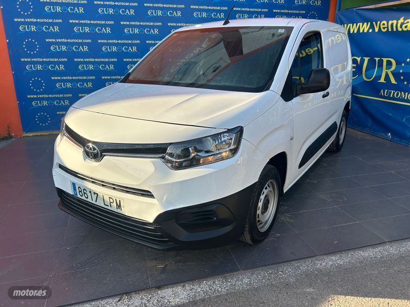 Blanco Usado 2021 Toyota Proace Verso Familiar | 12.950 € - Imagen 1/4