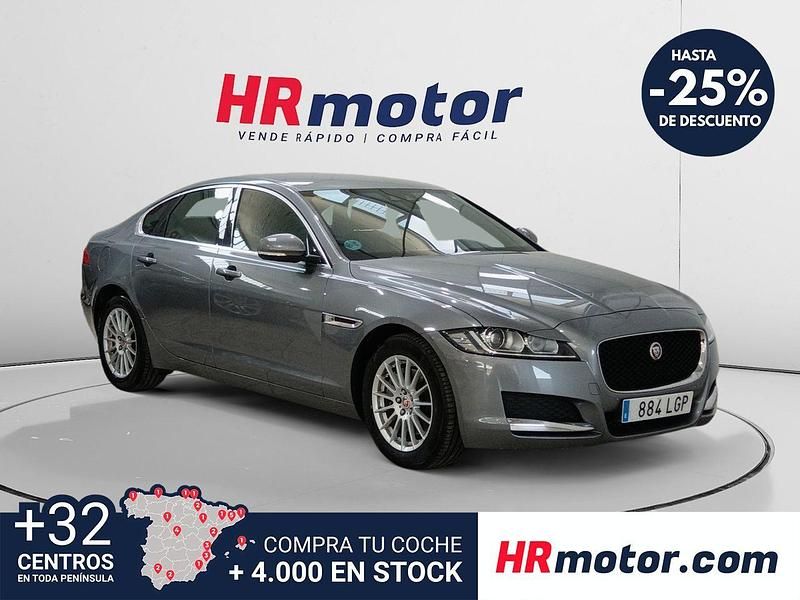 Usado Jaguar XF Pure 163 CV (119 kW) 2020 Gris Berlina