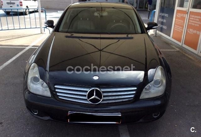 Verde Usado 2006 Mercedes CLS320 Berlina | 6299 € (Buen precio) - Imagen 1/4
