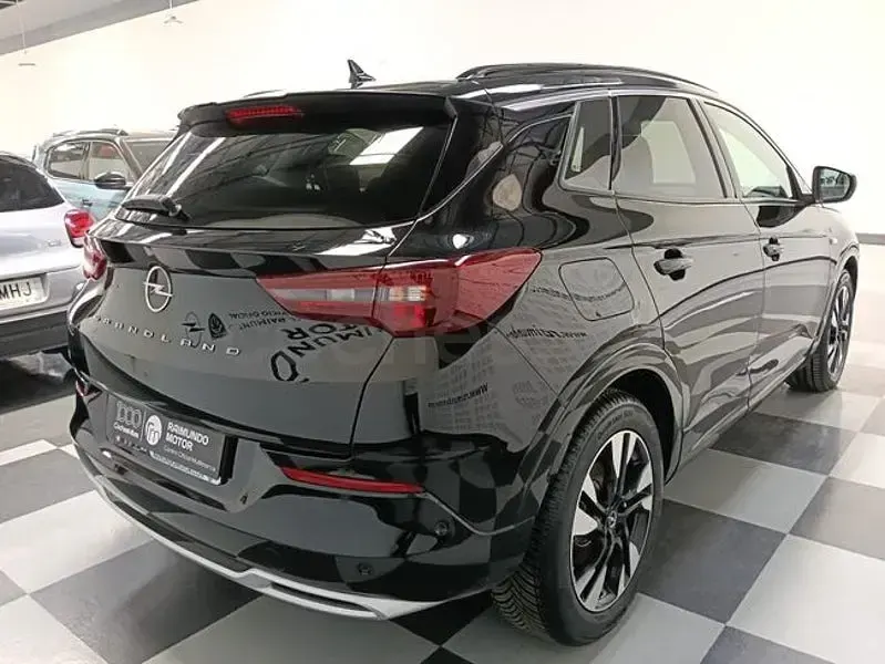 Usado Opel Grandland X 224 CV (164 kW) 2022 Negro SUV