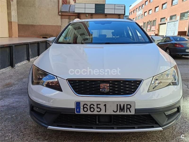 Usado Seat Leon 180 CV (132 kW) 2016 Blanco Familiar