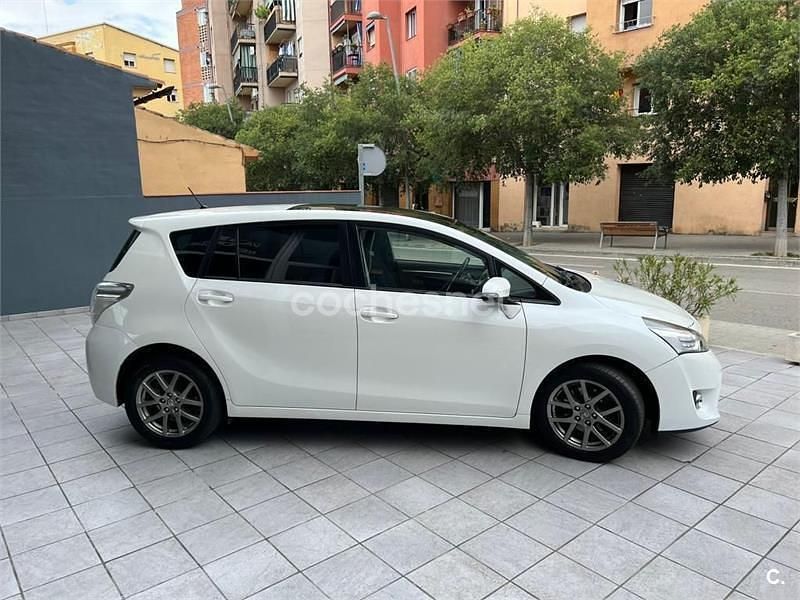 Blanco Usado 2014 Toyota Verso Advance Monovolumen | 12.000 € (Precio justo) - Imagen 1/4