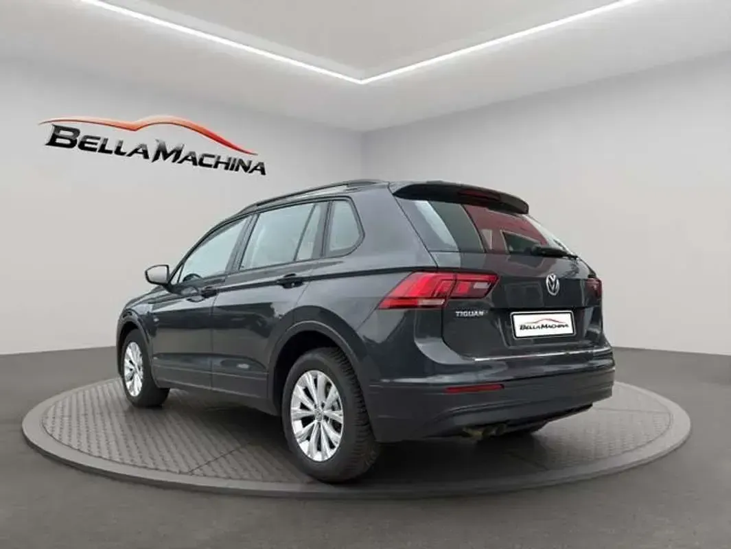 Usado VW Tiguan Advance 150 CV (110 kW) 2018 Negro SUV