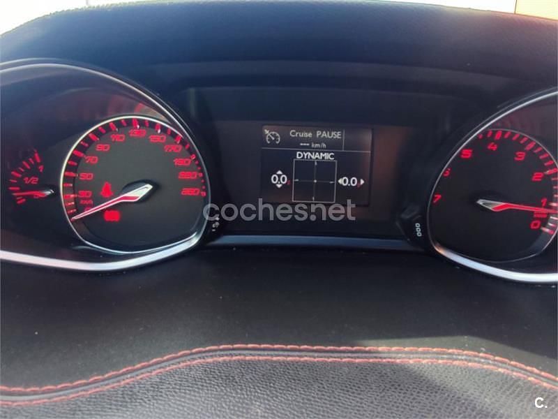 Usado Peugeot 308 SW GT-line 130 CV (95 kW) 2017 Blanco Familiar