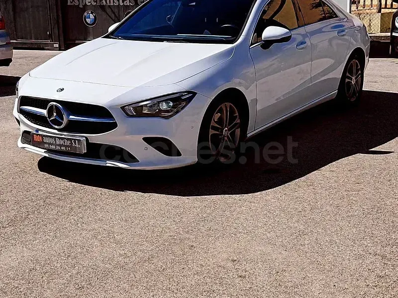 Usado Mercedes CLA200 136 CV (100 kW) 2019 Blanco Coupe