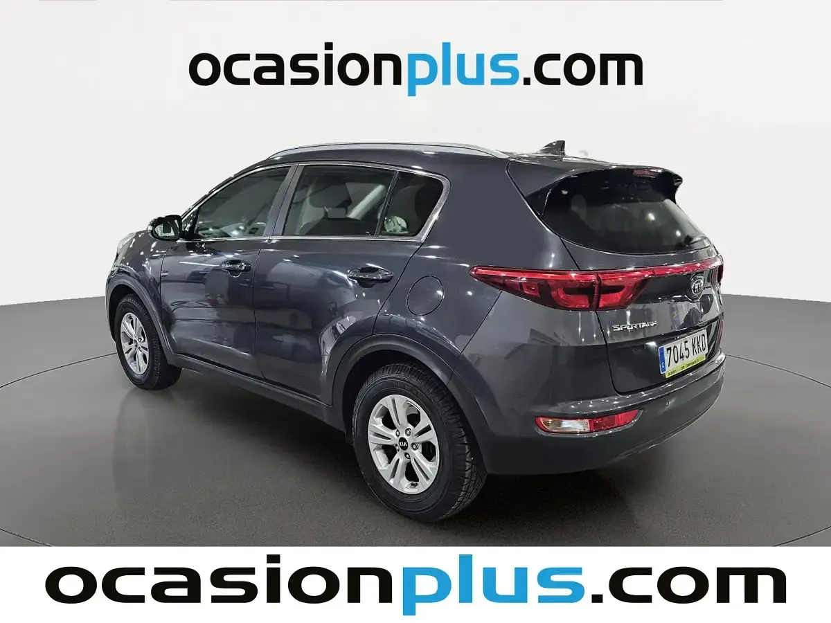 Usado Kia Sportage 115 CV (84 kW) 2018 Gris SUV