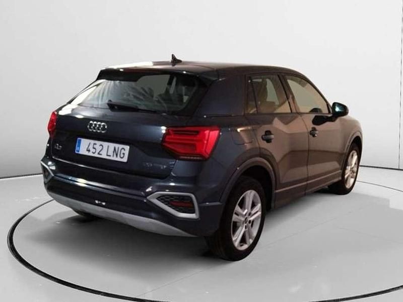 Usado Audi Q2 Advanced 151 CV (111 kW) 2021 Gris SUV
