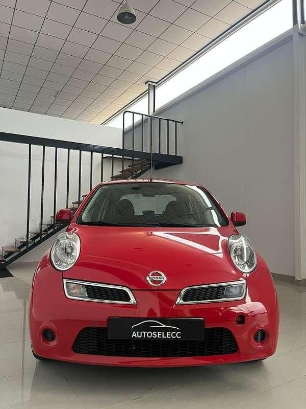Usado Nissan Micra Acenta+ 80 CV (58 kW) 2010 Rojo Utilitario