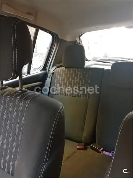 Käytetty Dacia Sandero Ambiance 75 HP (55 kW) 2012 Musta Sedan