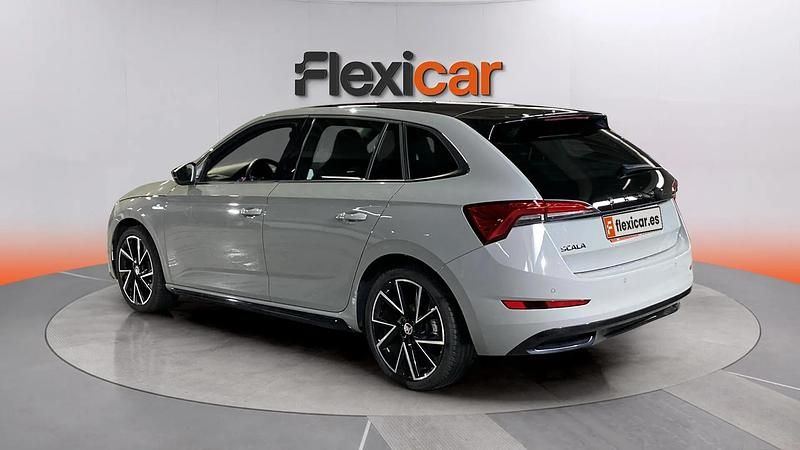 Usado Skoda 110 R Monte Carlo 150 CV (110 kW) 2023 Gris Berlina