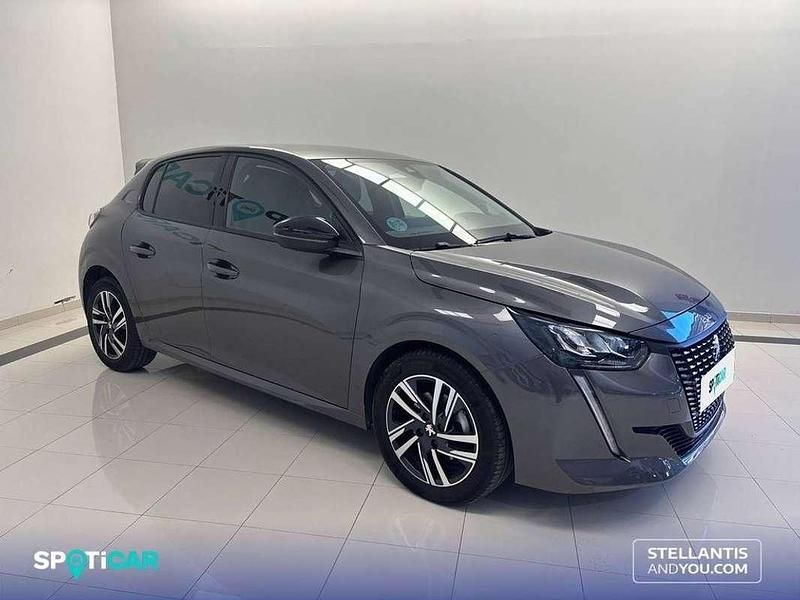Usado Peugeot 208 Allure 101 CV (74 kW) 2021 Gris Utilitario
