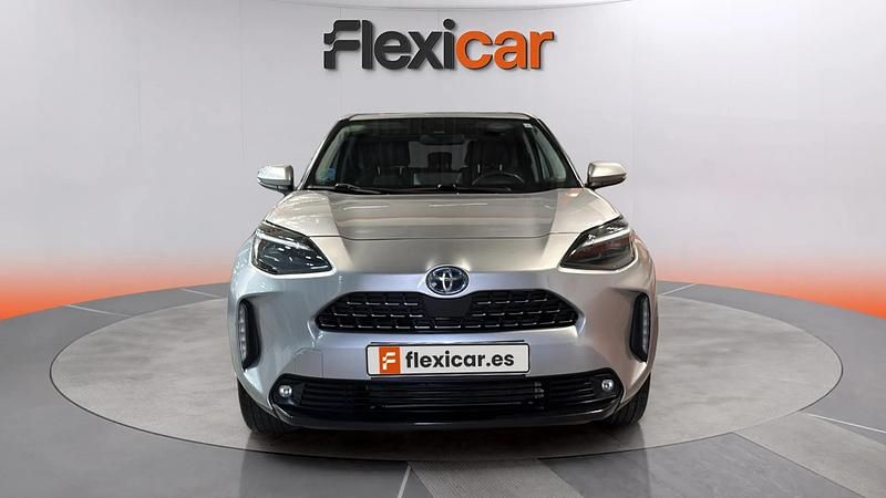 Usado Toyota Yaris Hybrid Style 116 CV (85 kW) 2022 Gris