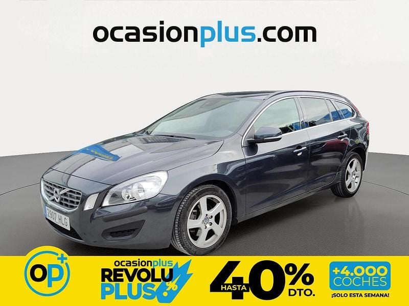 Usado Volvo V60 Momentum 115 CV (84 kW) 2012 Gris Familiar