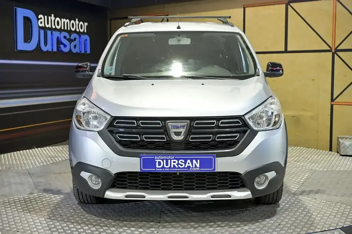Usado Dacia Lodgy 116 CV (85 kW) 2019 Gris Monovolumen