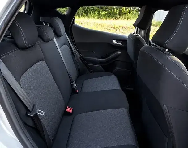 Usado Ford Fiesta Active 85 CV (62 kW) 2020 Blanco Utilitario