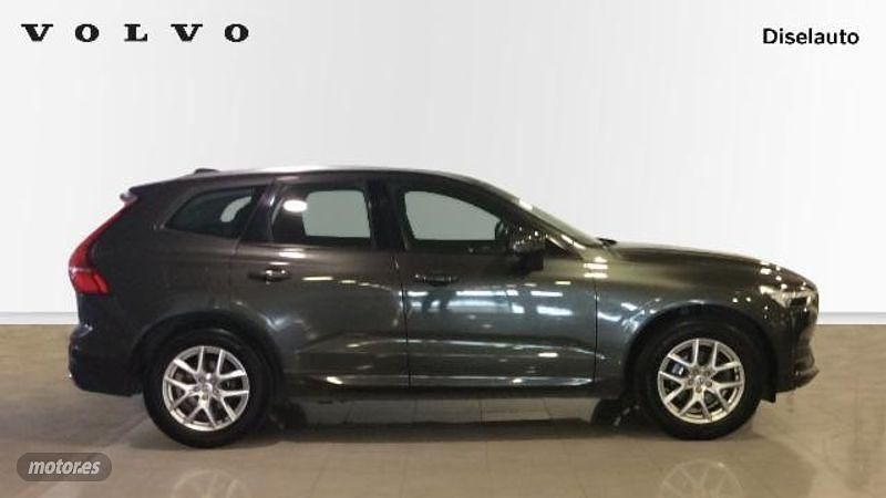 Usado Volvo XC60 Momentum 2018 Gris SUV