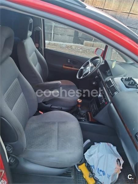 Rojo Usado 2003 Seat Alhambra Monovolumen | 3300 € (Precio justo) - Imagen 1/4
