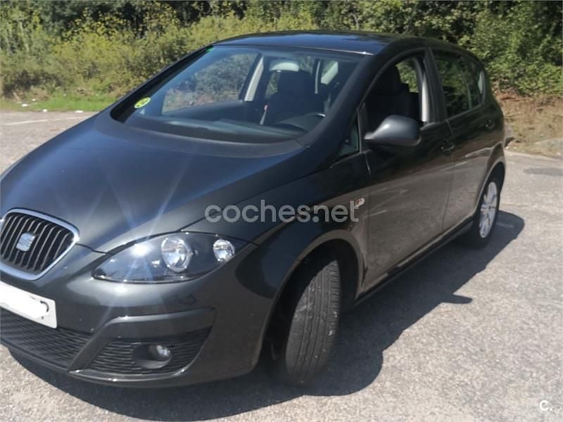 Gris / plata Usado 2009 Seat Altea Stylance Monovolumen | 8900 € (Caro) - Imagen 1/4