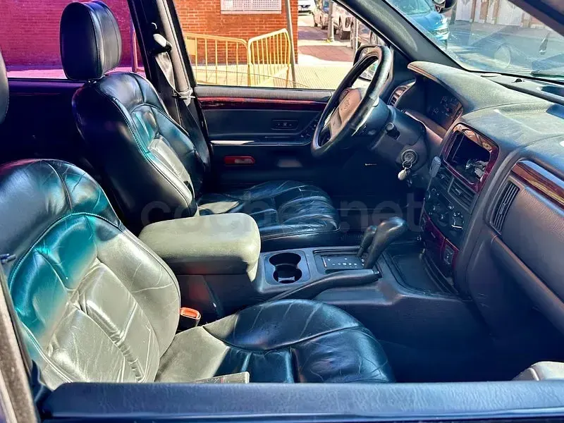 Usado Jeep Grand Cherokee Limited 140 HP (102 kW) 2000 Azul SUV
