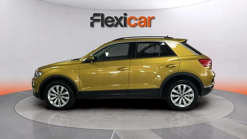 Usado VW T-Roc Advance 150 CV (110 kW) 2021 Amarillo SUV