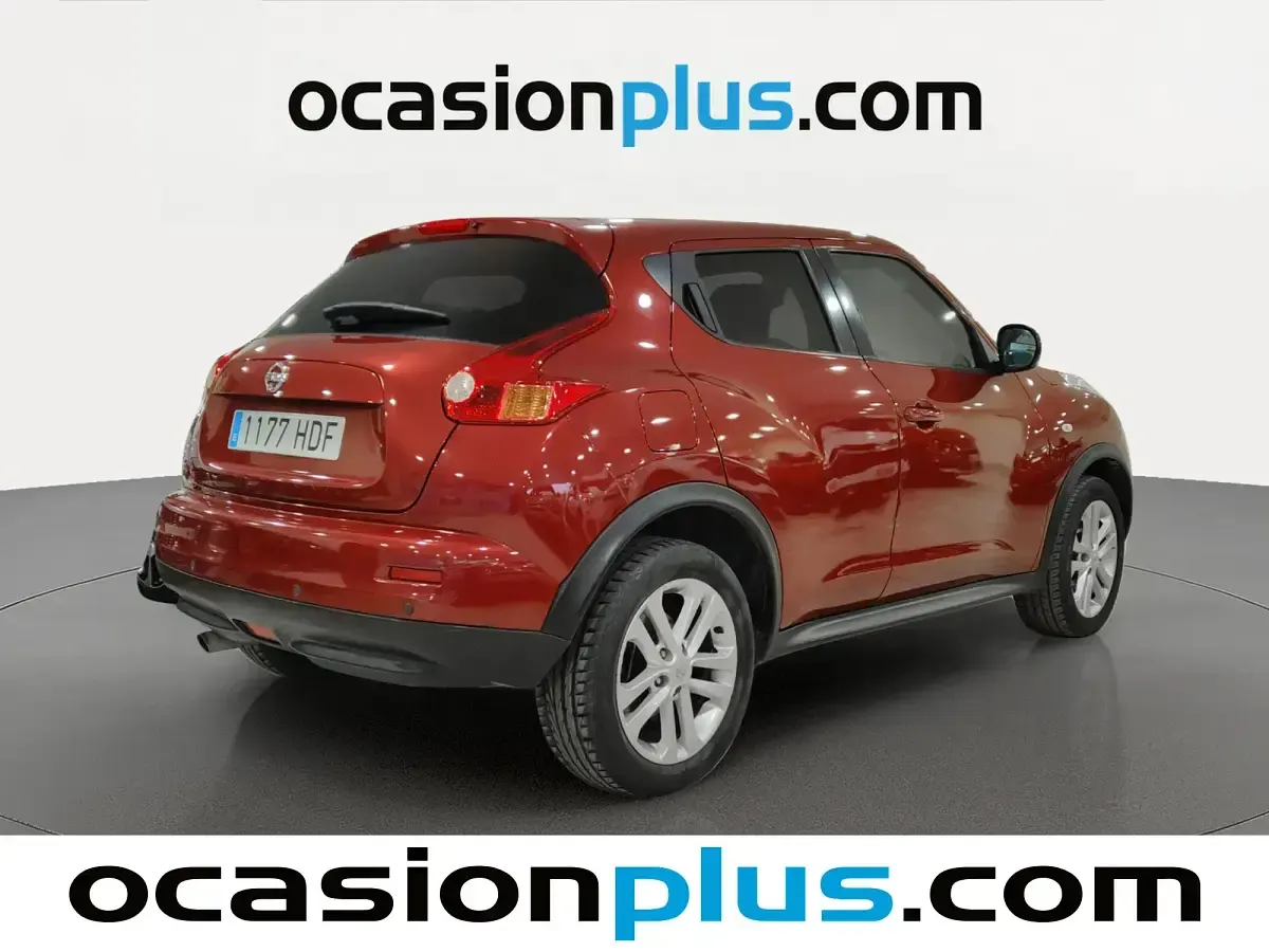 Usado Nissan Juke Premium Edition 117 CV (86 kW) 2011 Rojo SUV
