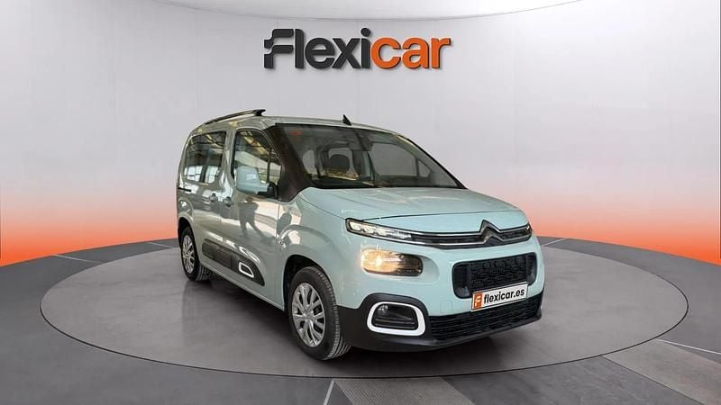 Usado Citroën Berlingo Feel 100 CV (73 kW) 2018 Verde Monovolumen
