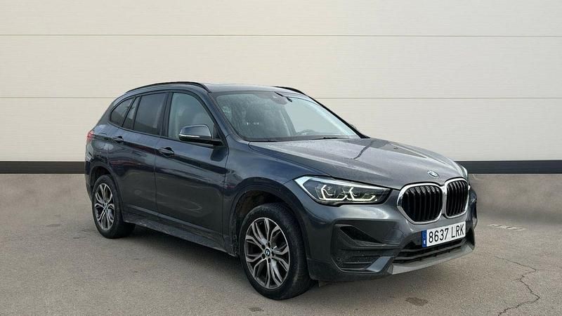 Gris Usado 2021 BMW X1 Advantage SUV | 27.200 € (Caro) - Imagen 1/4