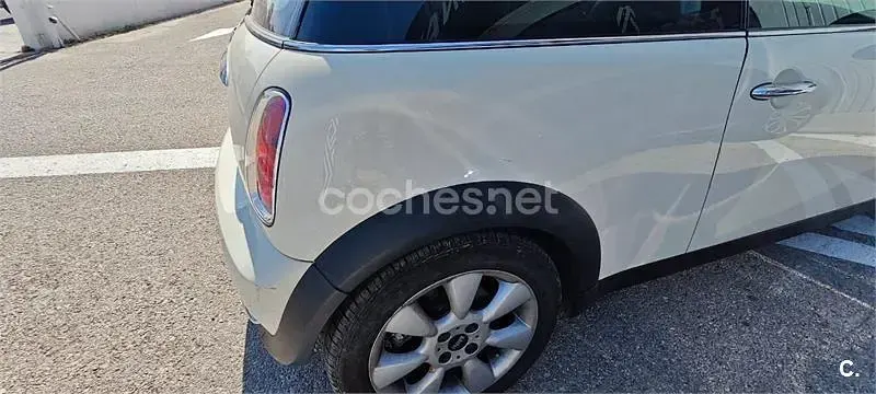 Usado Mini Cooper 115 CV (84 kW) 2005 Blanco Utilitario