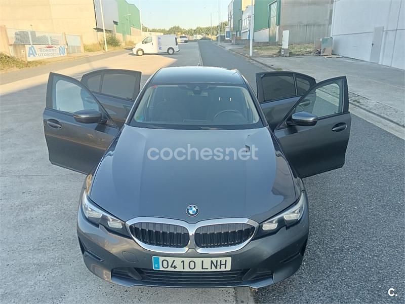 Usado BMW 320e 190 CV (139 kW) 2021 Gris / plata Berlina