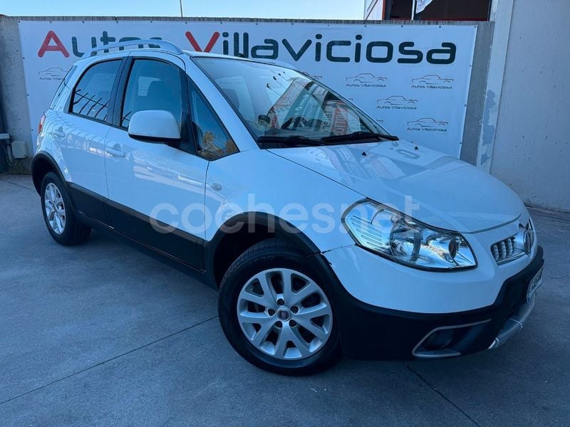 Blanco Usado 2012 Fiat Sedici Emotion SUV | 7200 € - Imagen 1/4