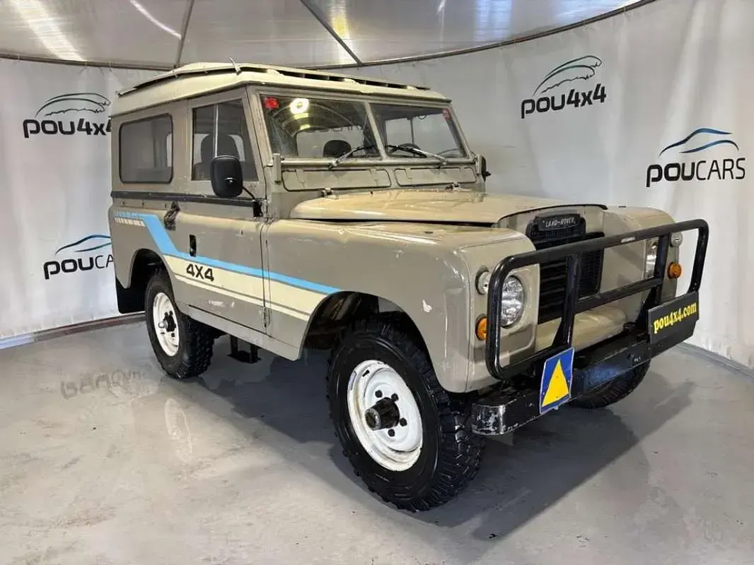 Usado Land Rover 88 1979 Gris SUV