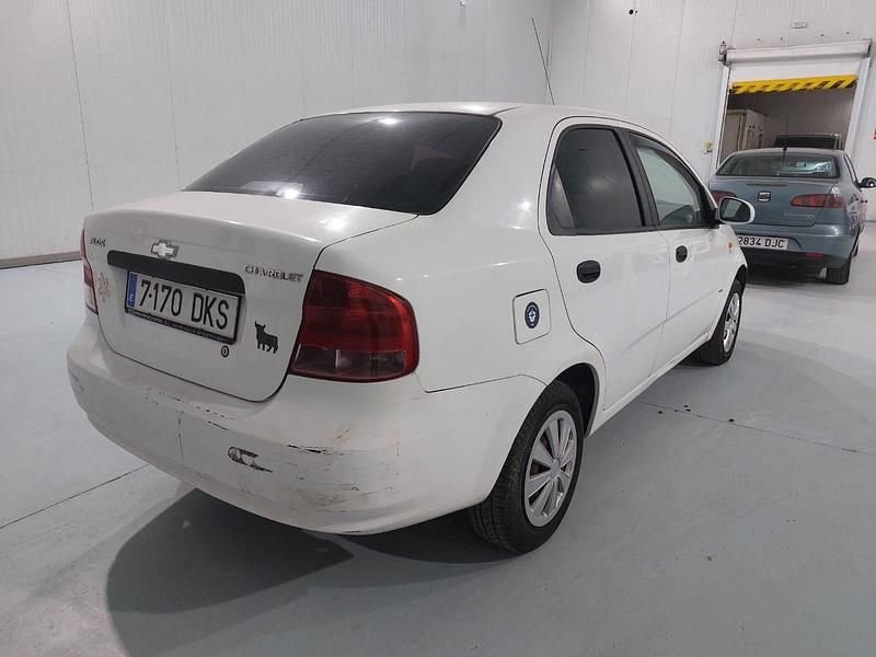 Usado Chevrolet Kalos 94 CV (69 kW) 2005 Blanco Berlina