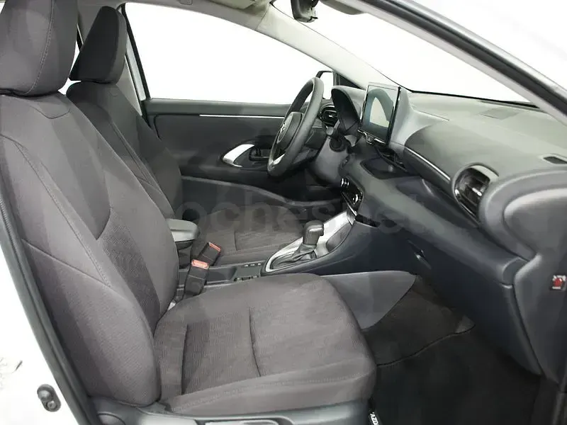 Usado Mazda 2 Exclusive-Line 116 CV (85 kW) 2025 Blanco Utilitario