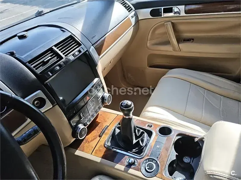 Usado VW Touareg 225 CV (165 kW) 2007 Azul SUV