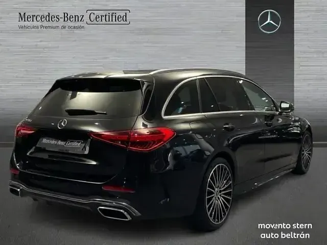 Usado Mercedes 220 200 CV (147 kW) 2025 Negro Familiar