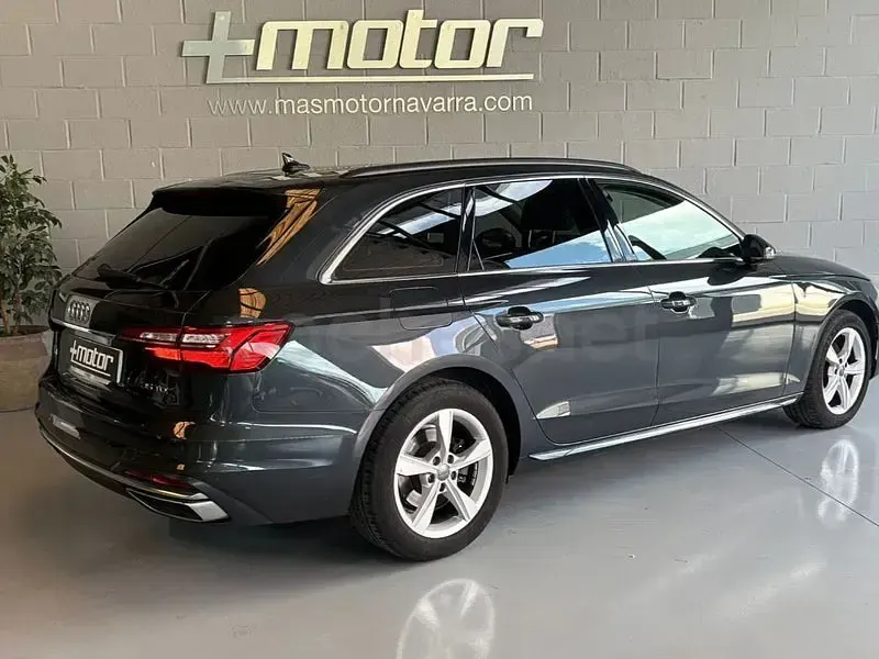 Usado Audi A4 Advanced Plus 163 CV (119 kW) 2020 Negro Familiar