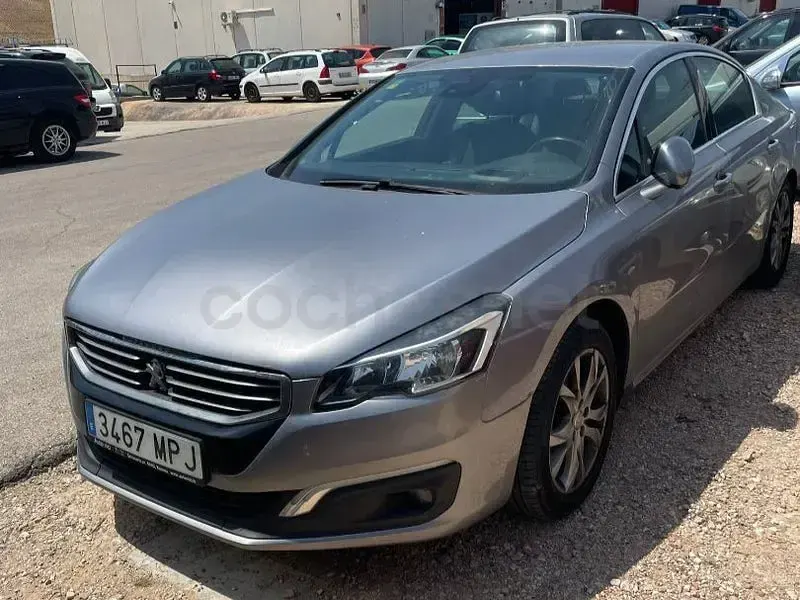Usado Peugeot 508 SW Active 140 CV (102 kW) 2014 Gris / plata Familiar