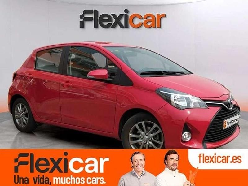 Rojo Usado 2016 Toyota Yaris City Berlina | 12.090 € (Precio justo) - Imagen 1/4