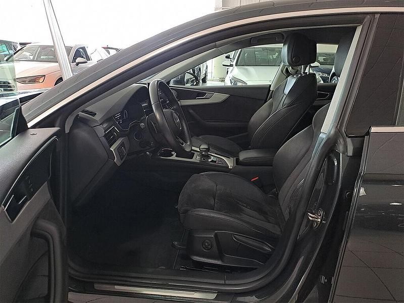 Usado Audi A5 Sportback Advanced 163 CV (119 kW) 2020 Gris Utilitario