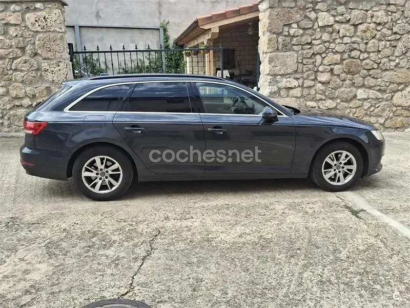 Usado Audi A4 150 CV (110 kW) 2016 Gris / plata Familiar