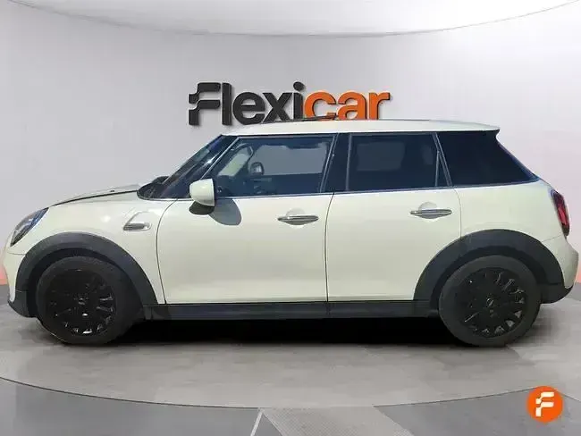 Usado Mini ONE 102 CV (75 kW) 2019 Beige Utilitario