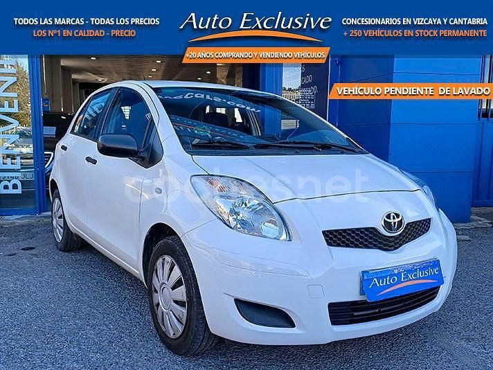 Blanco Usado 2009 Toyota Yaris Live Berlina | 6990 € (Precio justo) - Imagen 1/4