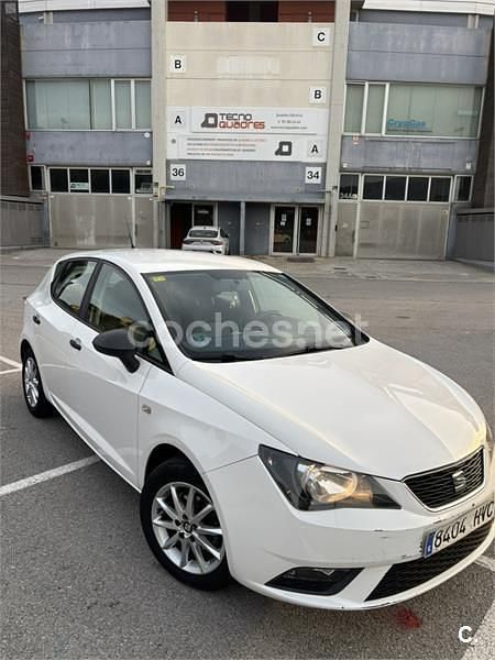 Usado Seat Ibiza I-Tech 85 CV (62 kW) 2013 Blanco Berlina