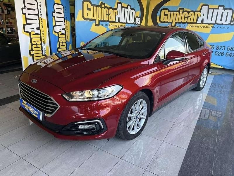 Usado Ford Mondeo Trend 120 CV (88 kW) 2021 Burdeos Berlina