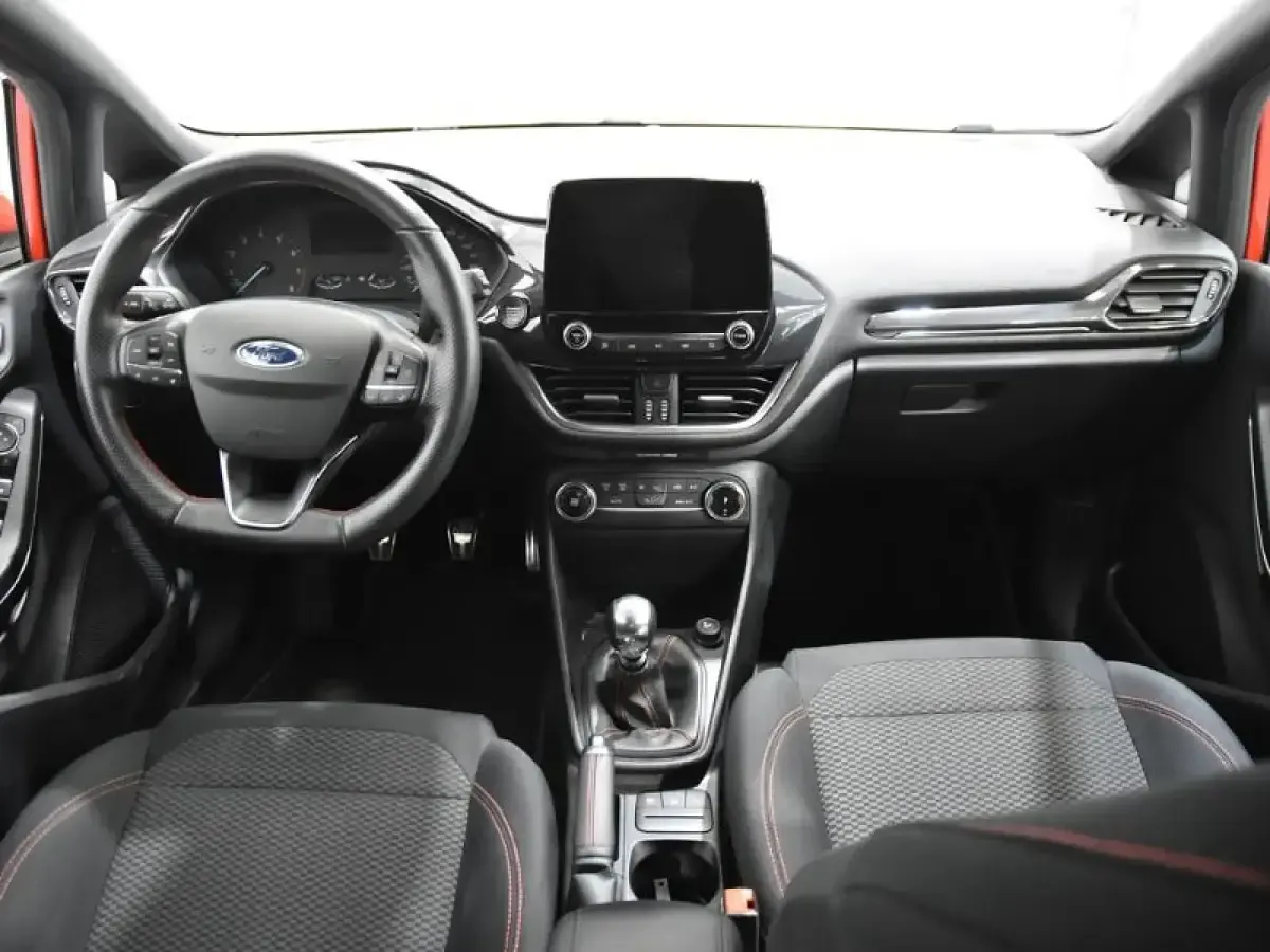 Usado Ford Fiesta ST-Line 155 CV (114 kW) 2021 Rojo Utilitario