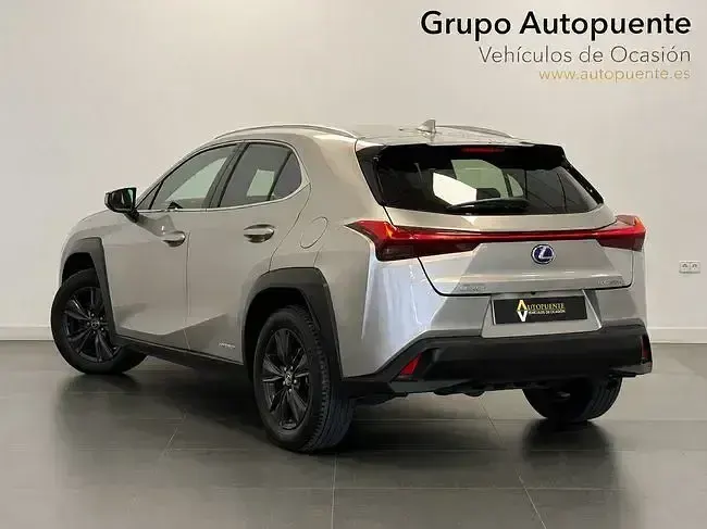 Usado Lexus UX 250h Business Edition 184 CV (135 kW) 2022 Gris SUV