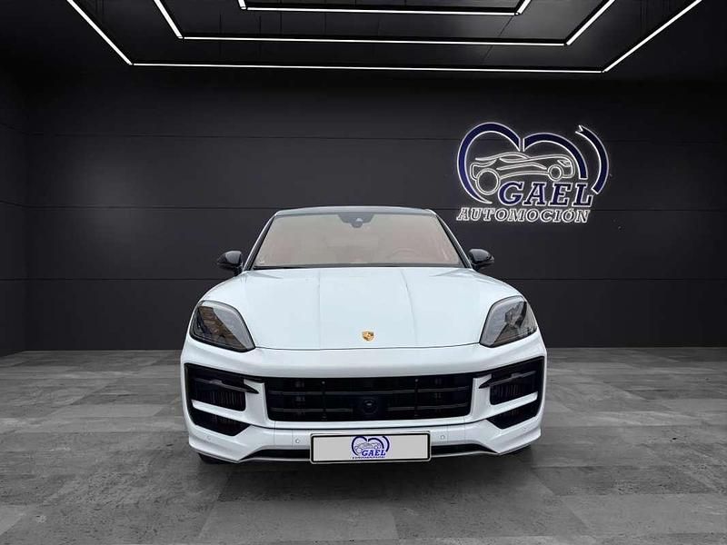 Käytetty Porsche Cayenne 470 HP (345 kW) 2023 Valkoinen Katumaasturi