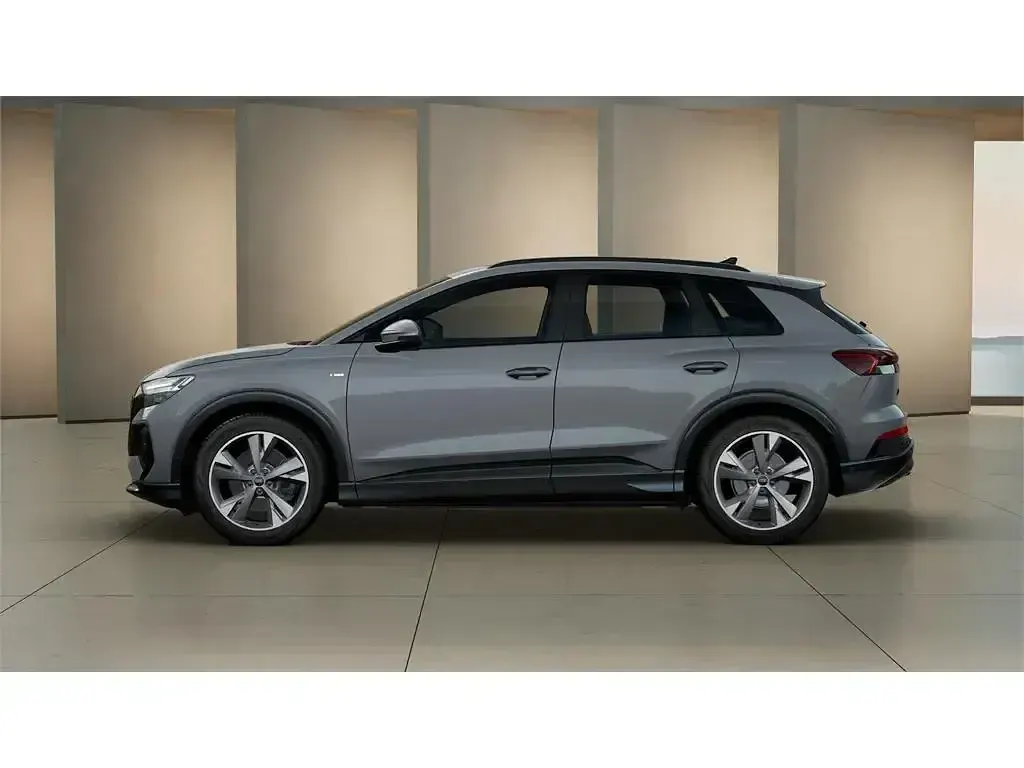 Nuevo Audi Q4 e-tron Ambiente 210 kW (286 CV) 2026 Gris SUV