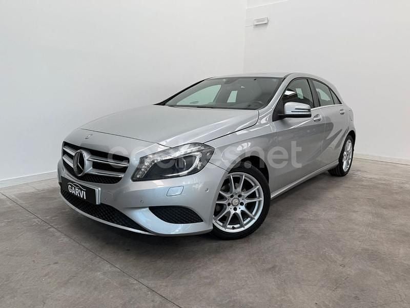 Gris / plata Usado 2013 Mercedes A180 Urban Berlina | 12.490 € (Precio justo) - Imagen 1/4